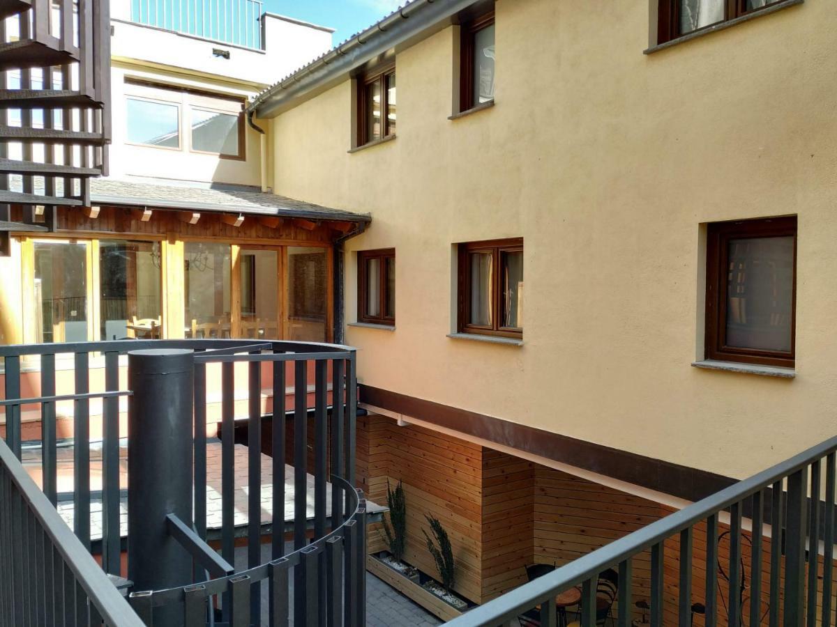Hotel Roca Alp Exterior foto